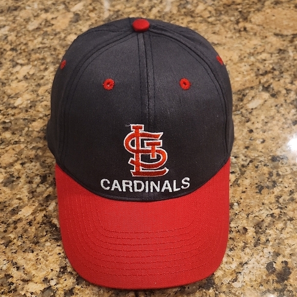 St. Louis Cardinals‎ hat - Picture 1 of 4